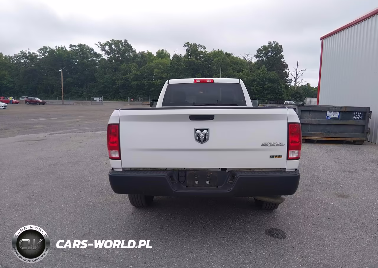 2018 Ram 1500 Tradesman 4X4 8' Box VIN:3C6JR7DG8JG320536 - 19