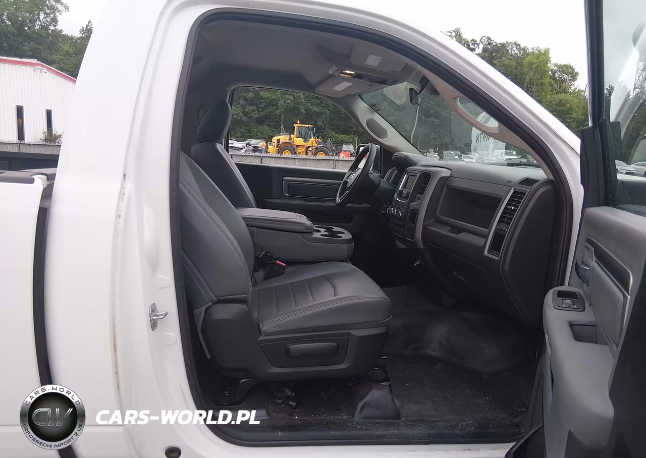 2018 Ram 1500 Tradesman 4X4 8' Box VIN:3C6JR7DG8JG320536 - 5