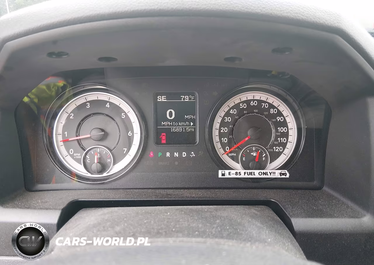 2018 Ram 1500 Tradesman 4X4 8' Box VIN:3C6JR7DG8JG320536 - 7