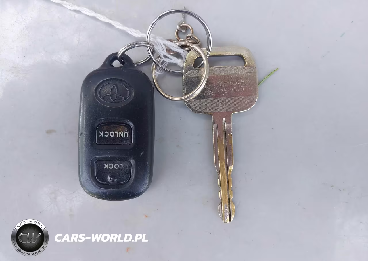 2003 Toyota Corolla Le VIN:2T1BR32E03C110095 - 11