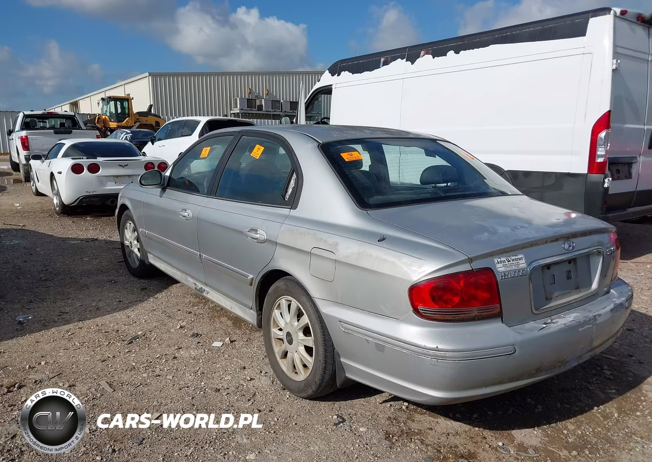 2004 Hyundai Sonata Gls-Lx VIN:KMHWF35HX4A925339 - 3