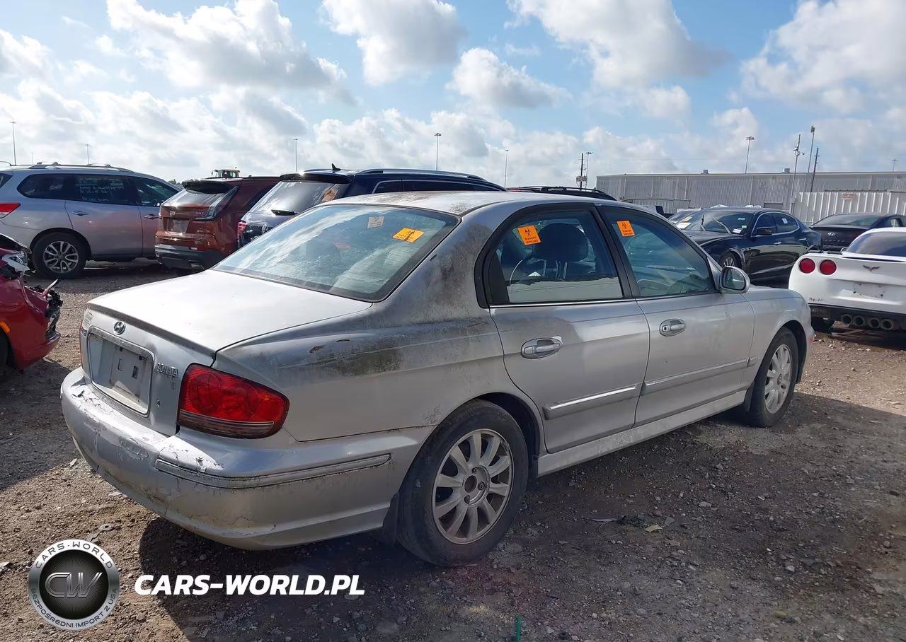 2004 Hyundai Sonata Gls-Lx VIN:KMHWF35HX4A925339 - 4