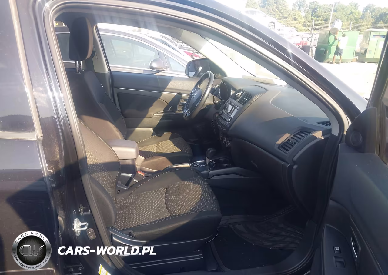 MITSUBISHI OUTLANDER VIN:JA4AP3AU5GZ033045 - 5