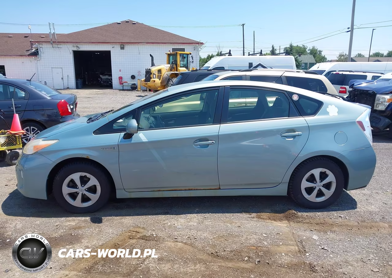 2012 Toyota Prius Two VIN:JTDKN3DU7C5454617 - 14