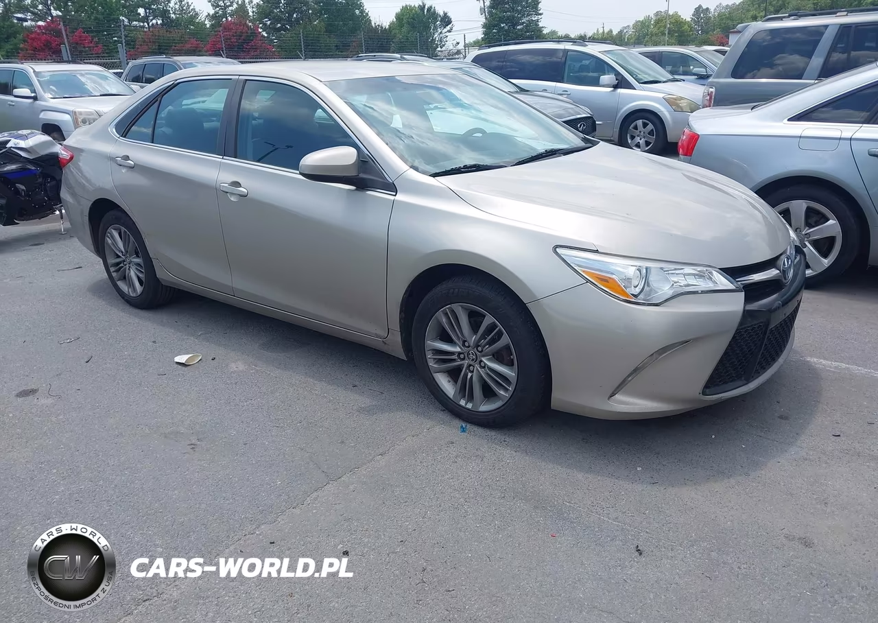 2015 Toyota Camry Se – zdjęcie 1 z 16