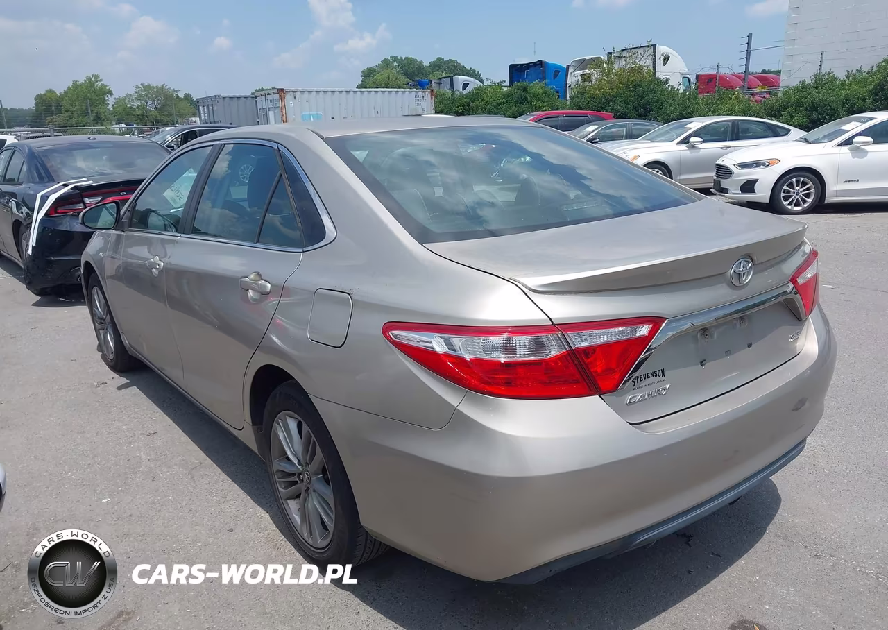2015 Toyota Camry Se VIN:4T1BF1FK2FU099889 - 14