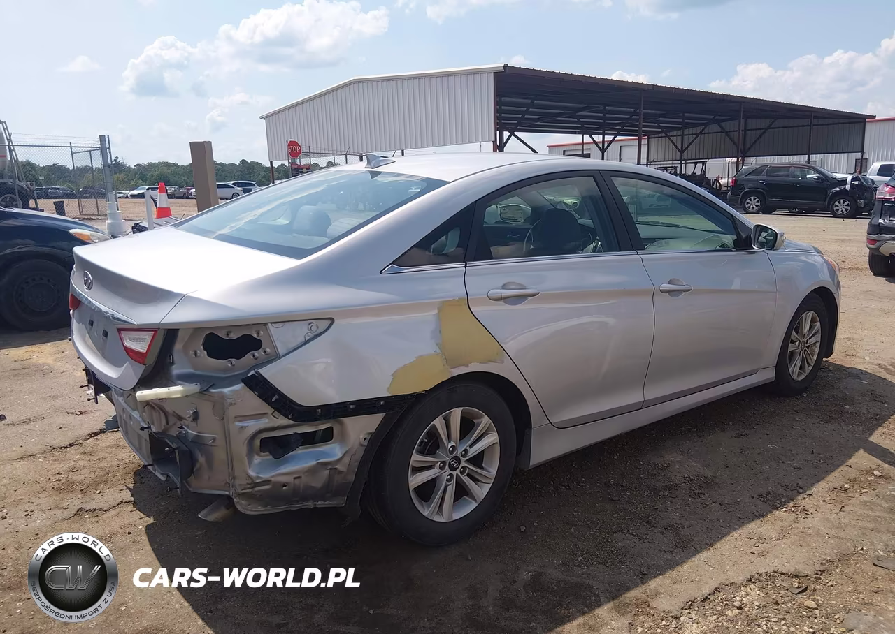 2014 Hyundai Sonata Gls VIN:5NPEB4AC7EH879040 - 4