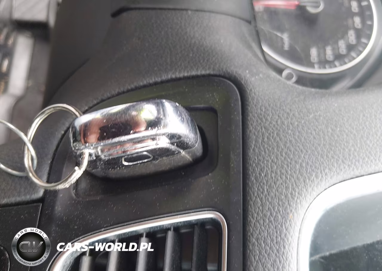 2015 Audi Q5 2.0T Premium VIN:WA1LFAFPXFA096027 - 11