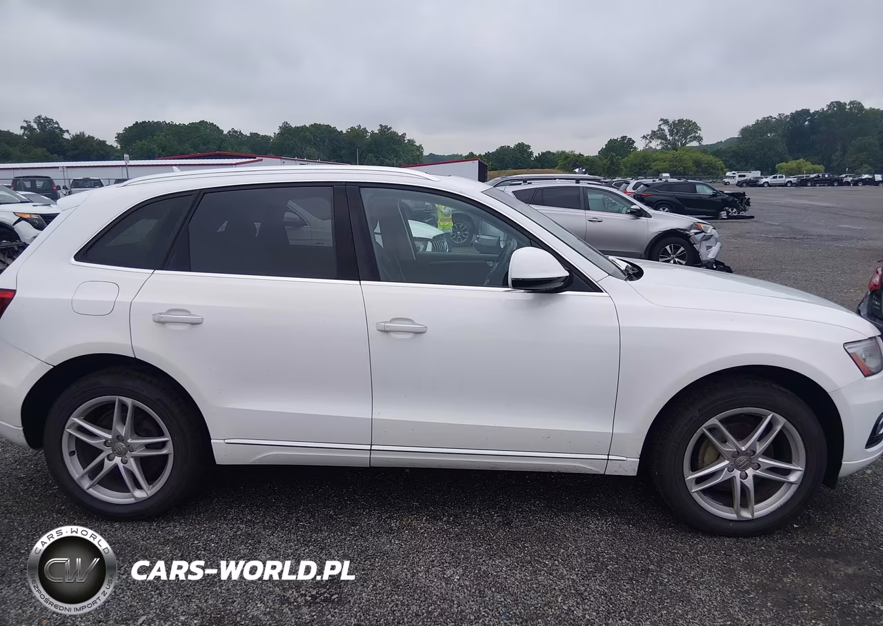2015 Audi Q5 2.0T Premium VIN:WA1LFAFPXFA096027 - 13