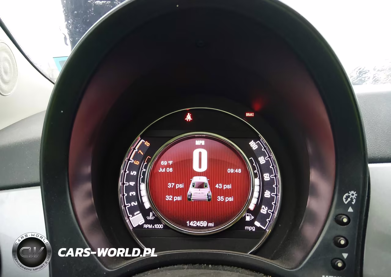 2017 Fiat 500 Lounge VIN:3C3CFFCR2HT557844 - 7