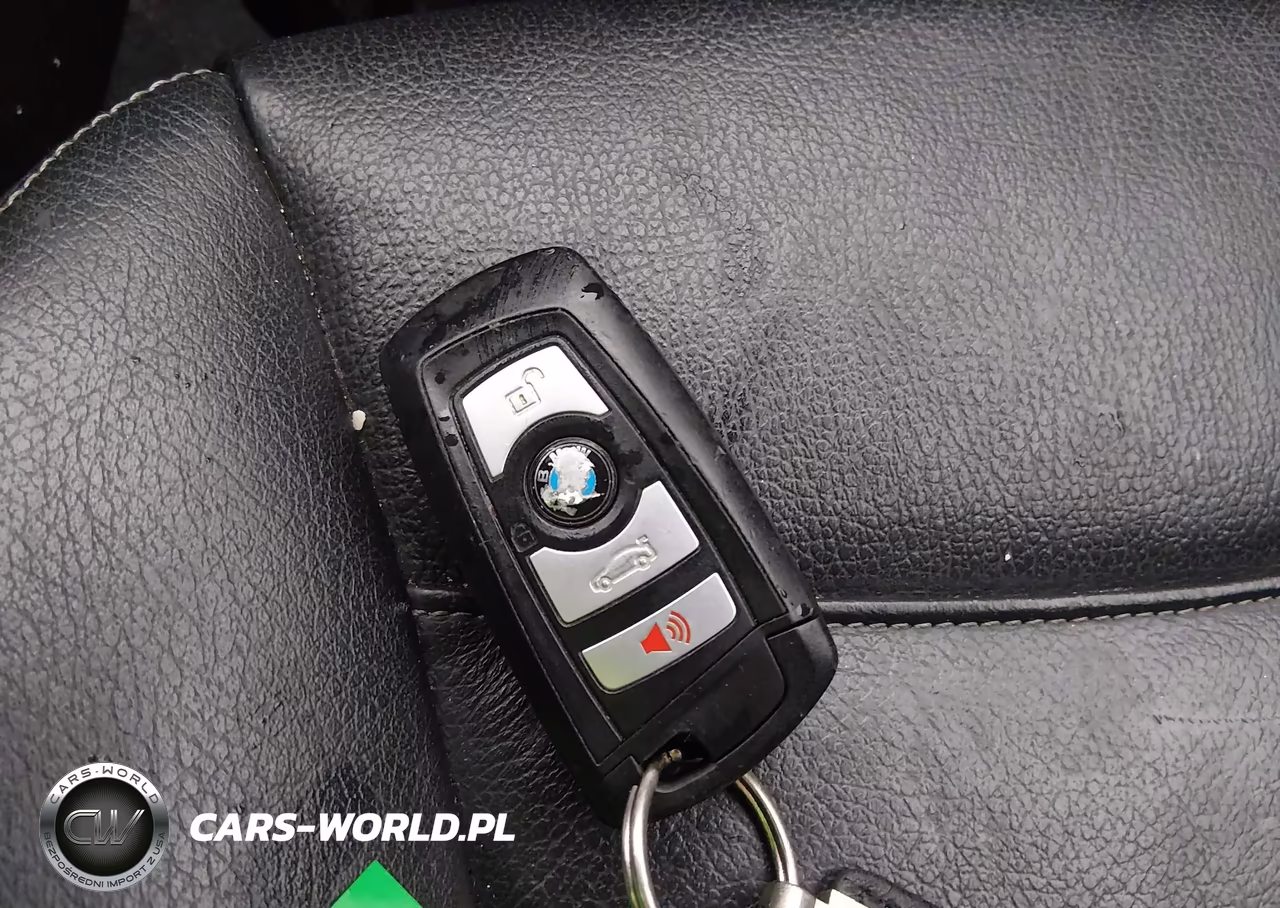2017 BMW X3 xDrive28I VIN:5UXWX9C30H0T24432 - 11