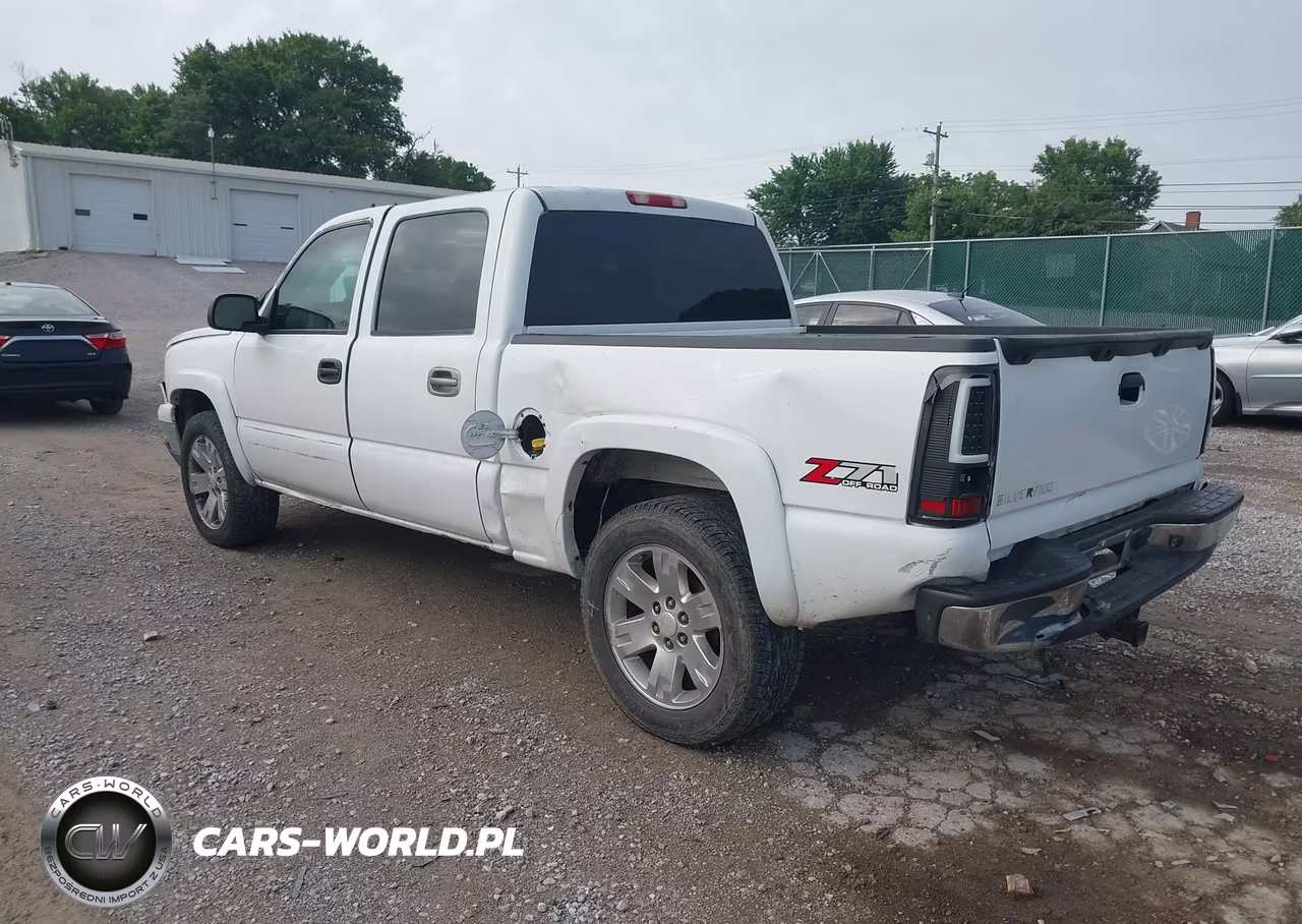2007 Chevrolet Silverado K1500 Classic Crew Cab VIN:2GCEK13Z071175380 - 3