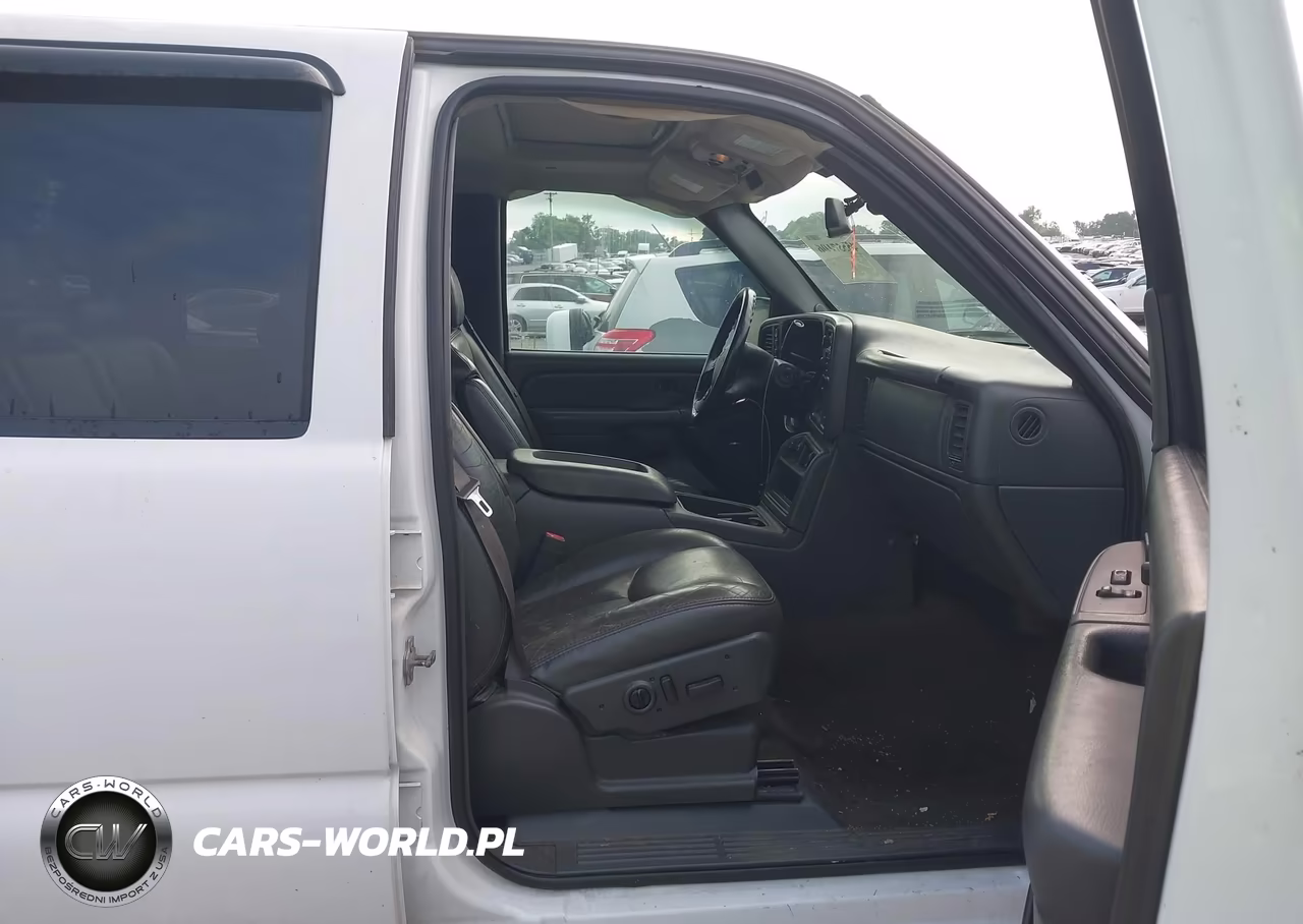 2007 Chevrolet Silverado K1500 Classic Crew Cab VIN:2GCEK13Z071175380 - 5