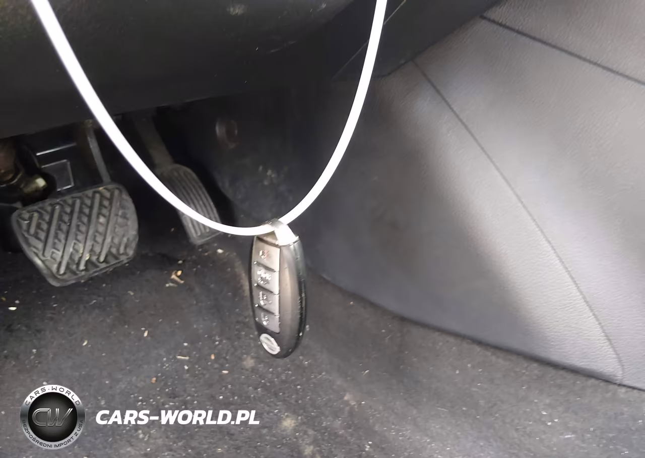 2013 Nissan Sentra Sr VIN:3N1AB7AP7DL675777 - 11