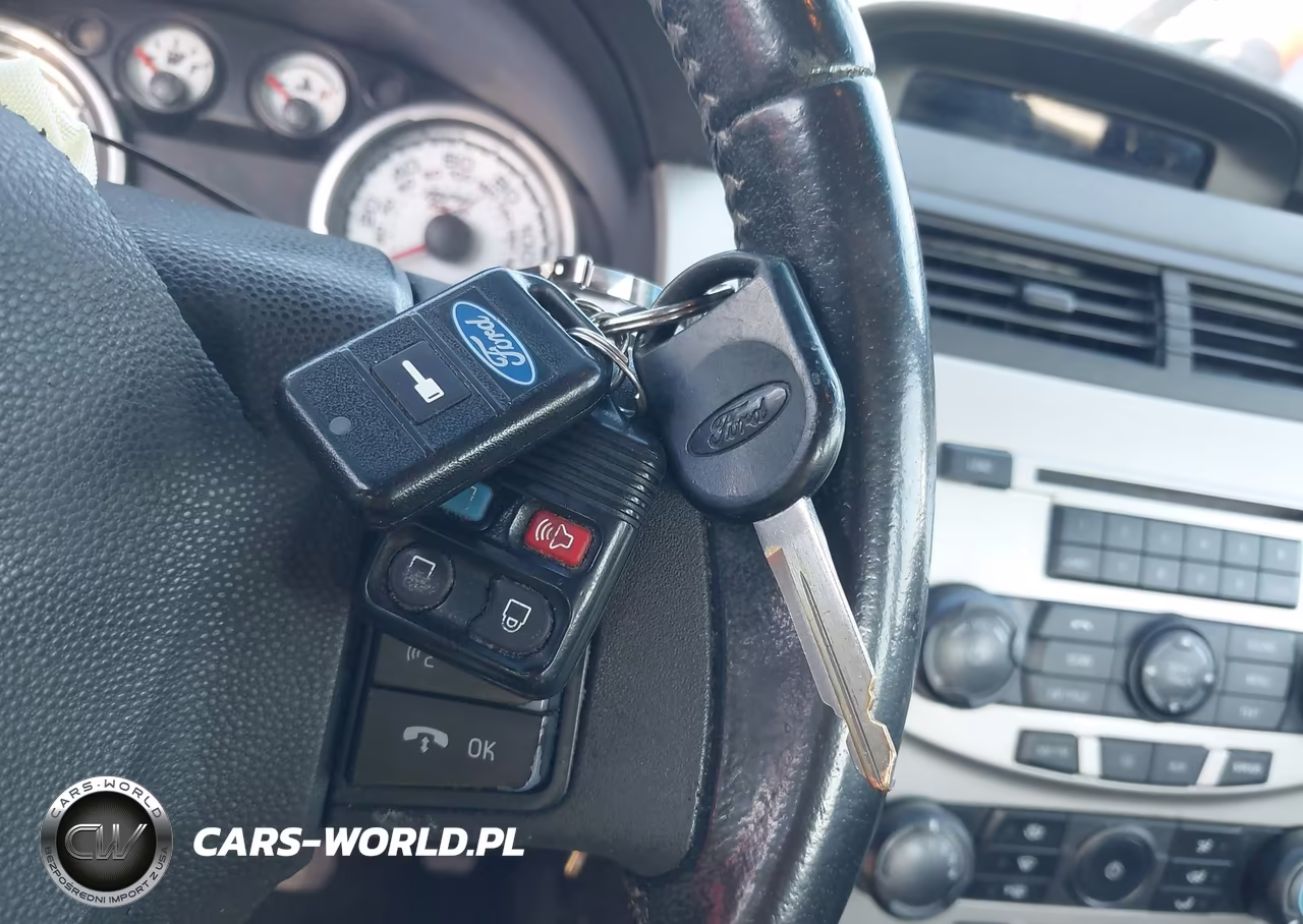 2008 Ford Focus Se-Ses VIN:1FAHP35N58W244729 - 11