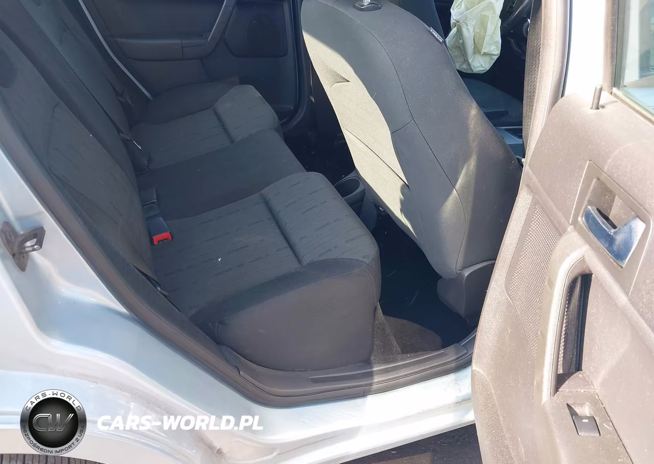 2008 Ford Focus Se-Ses VIN:1FAHP35N58W244729 - 8