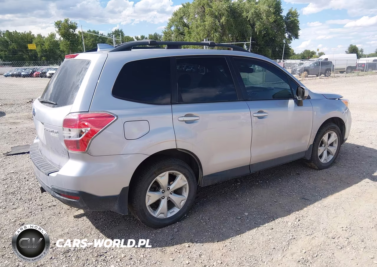 2016 Subaru Forester 2.5I Premium VIN:JF2SJAFC6GH410165 - 4