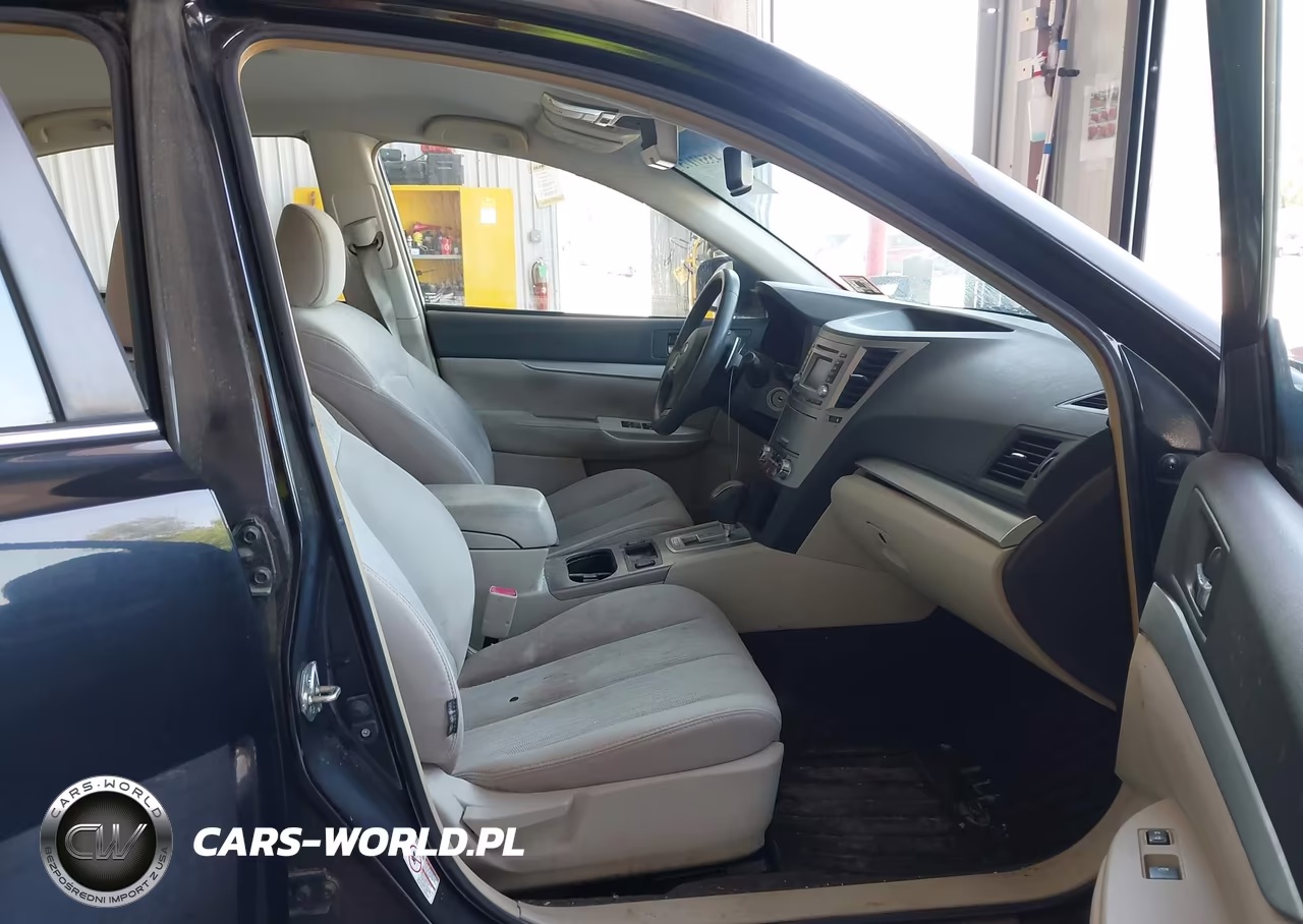 2014 Subaru Legacy 2.5I Premium VIN:4S3BMBC67E3012810 - 5
