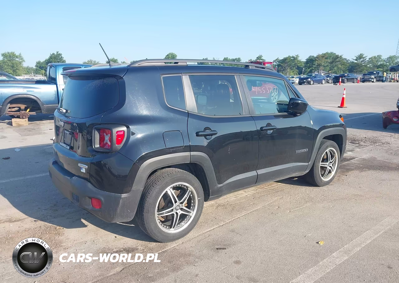 2015 Jeep Renegade Latitude VIN:ZACCJABTXFPB99794 - 4