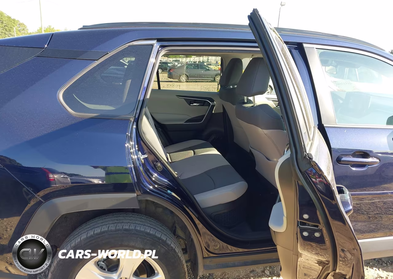 2021 Toyota Rav4 Hybrid Xle VIN:4T3RWRFV7MU043393 - 8
