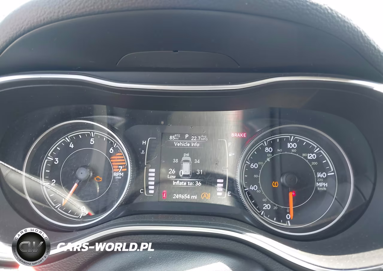 2019 Jeep Cherokee Latitude Plus Fwd VIN:1C4PJLLB2KD132571 - 7