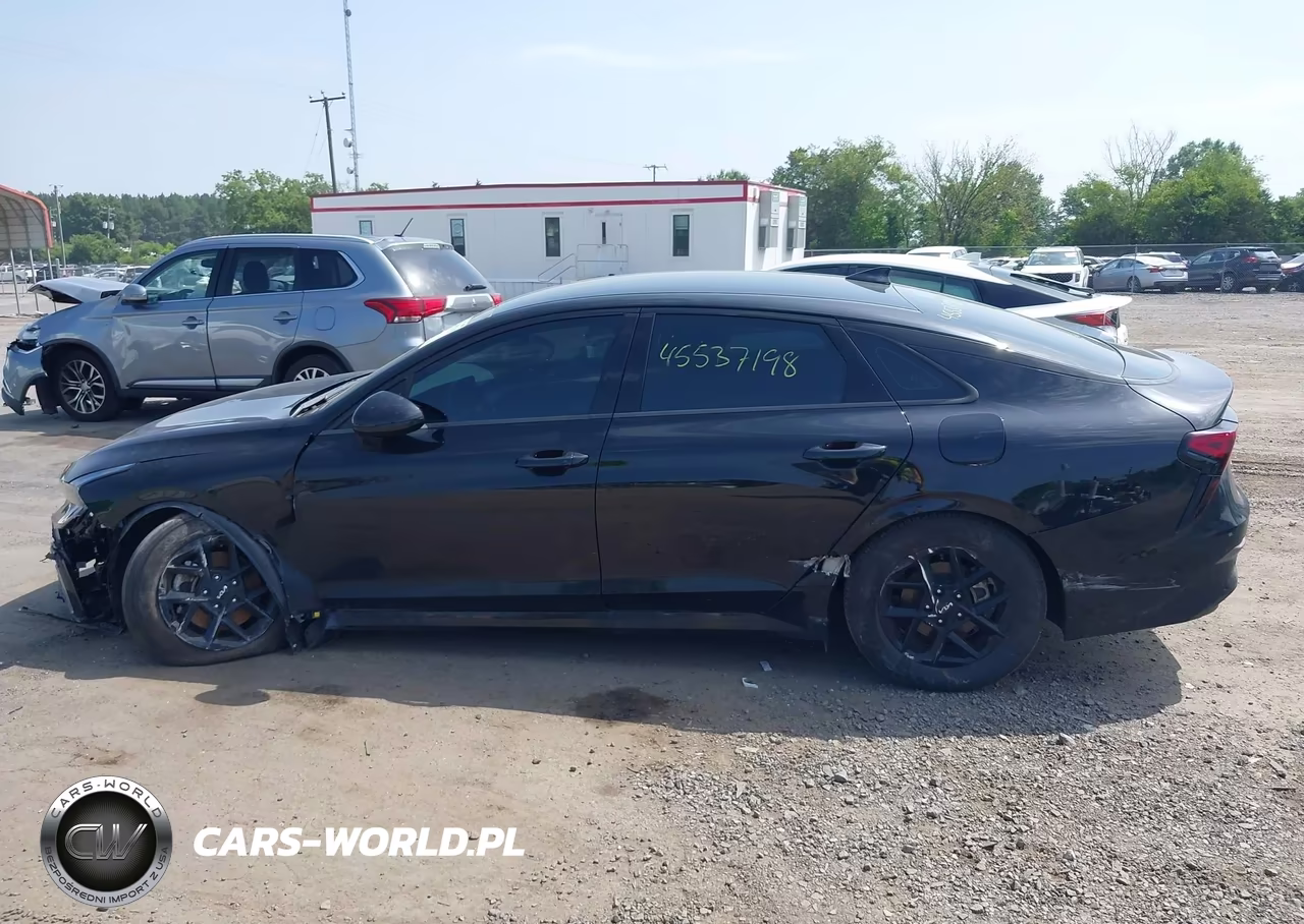 2025 Kia K5 Lxs VIN:KNAG24J70S5348704 - 14