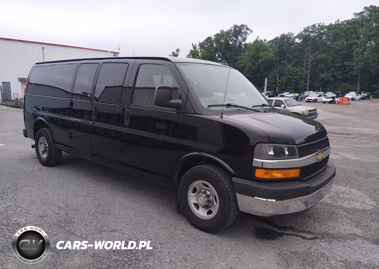 2016 Chevrolet Express 3500 Lt