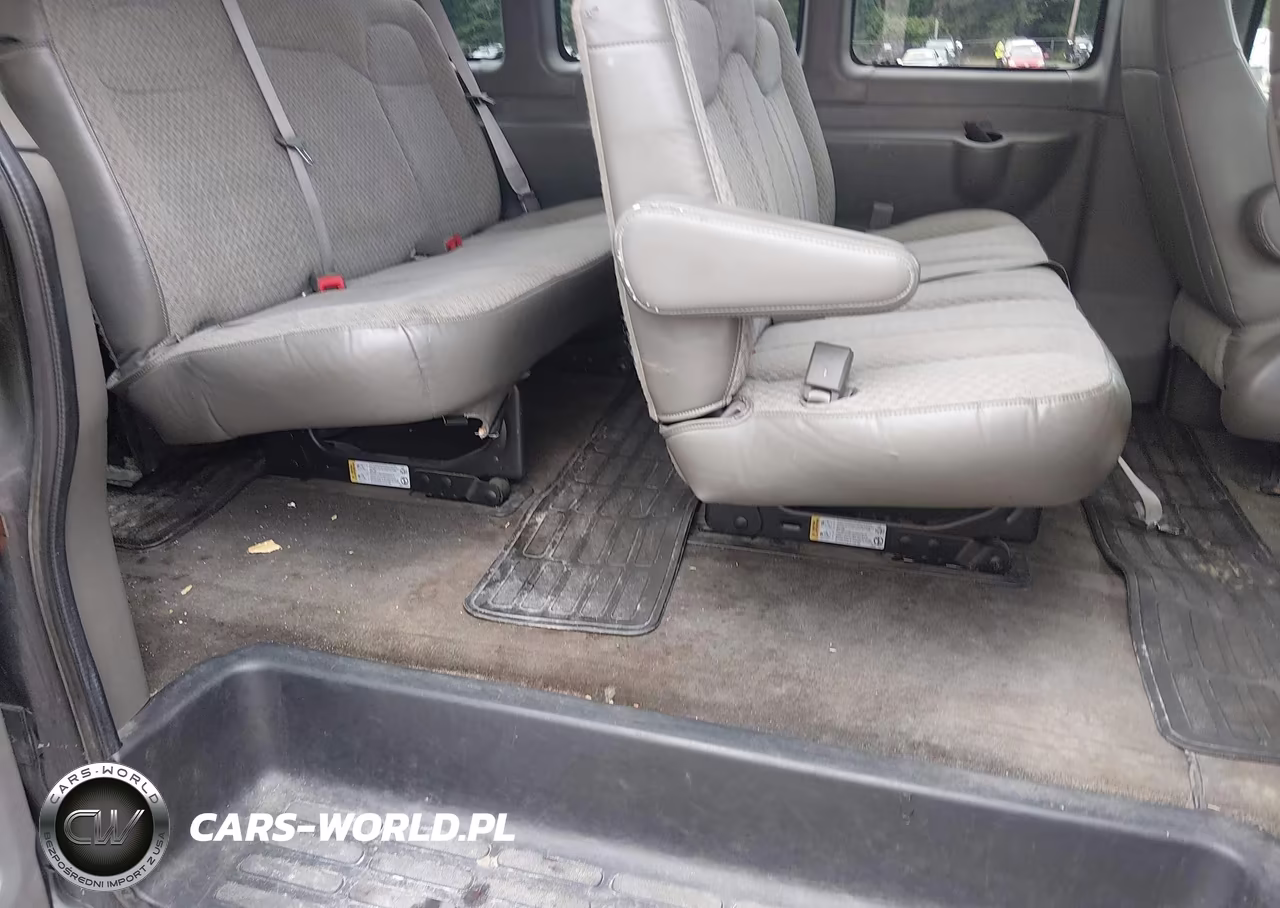 2016 Chevrolet Express 3500 Lt VIN:1GAZGPFF6G1239721 - 8