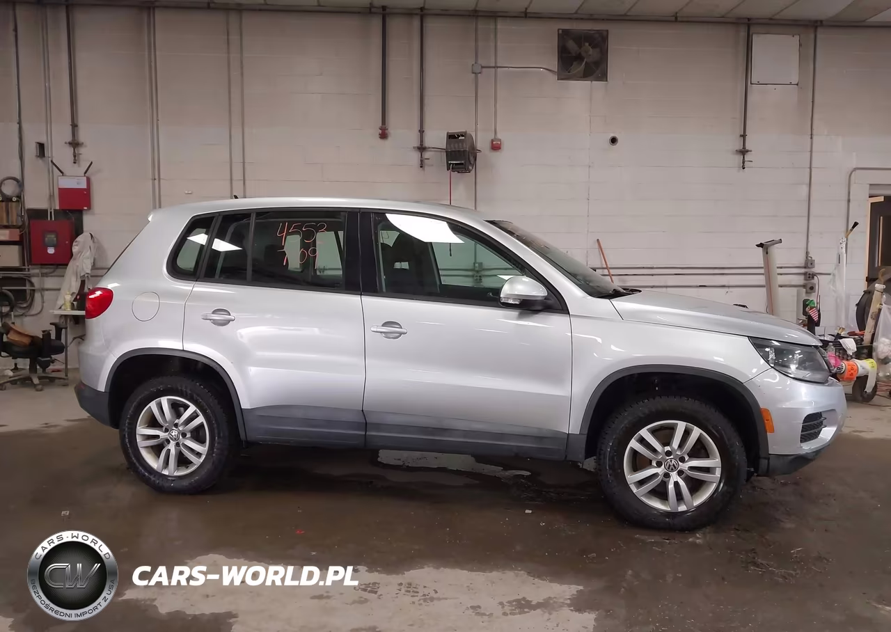 2013 Volkswagen Tiguan S VIN:WVGBV7AX3DW526801 - 13