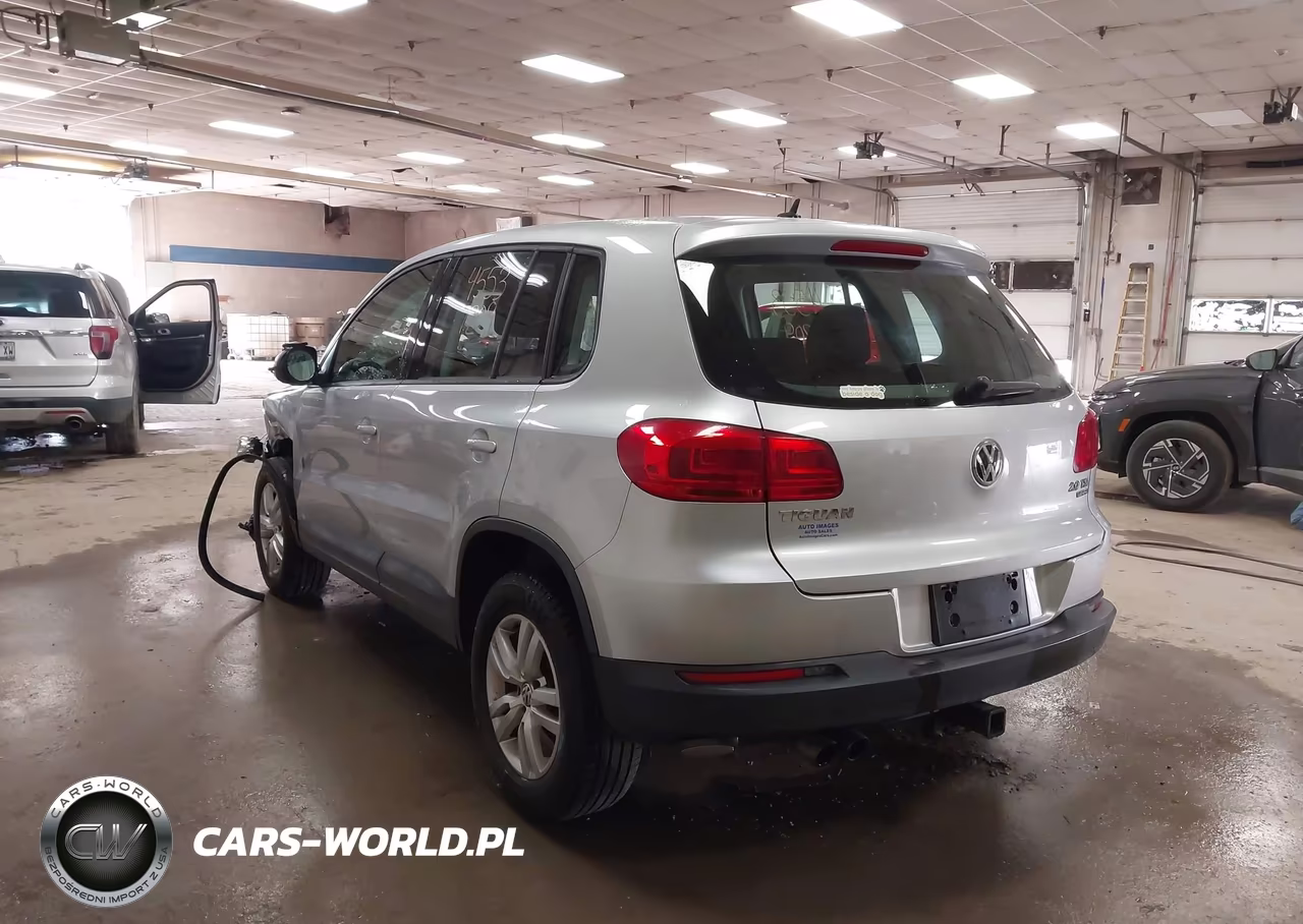 2013 Volkswagen Tiguan S VIN:WVGBV7AX3DW526801 - 3