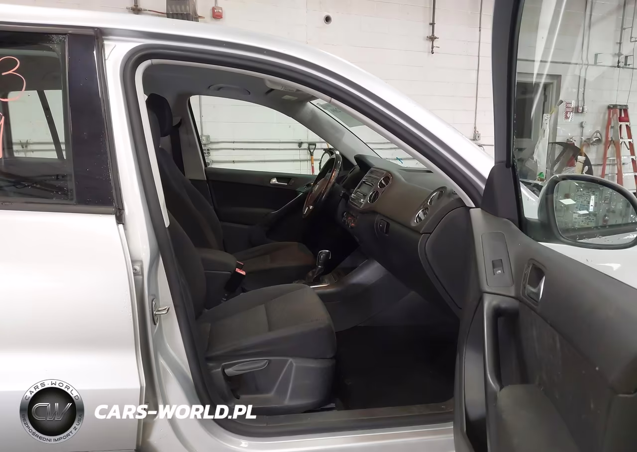 2013 Volkswagen Tiguan S VIN:WVGBV7AX3DW526801 - 5