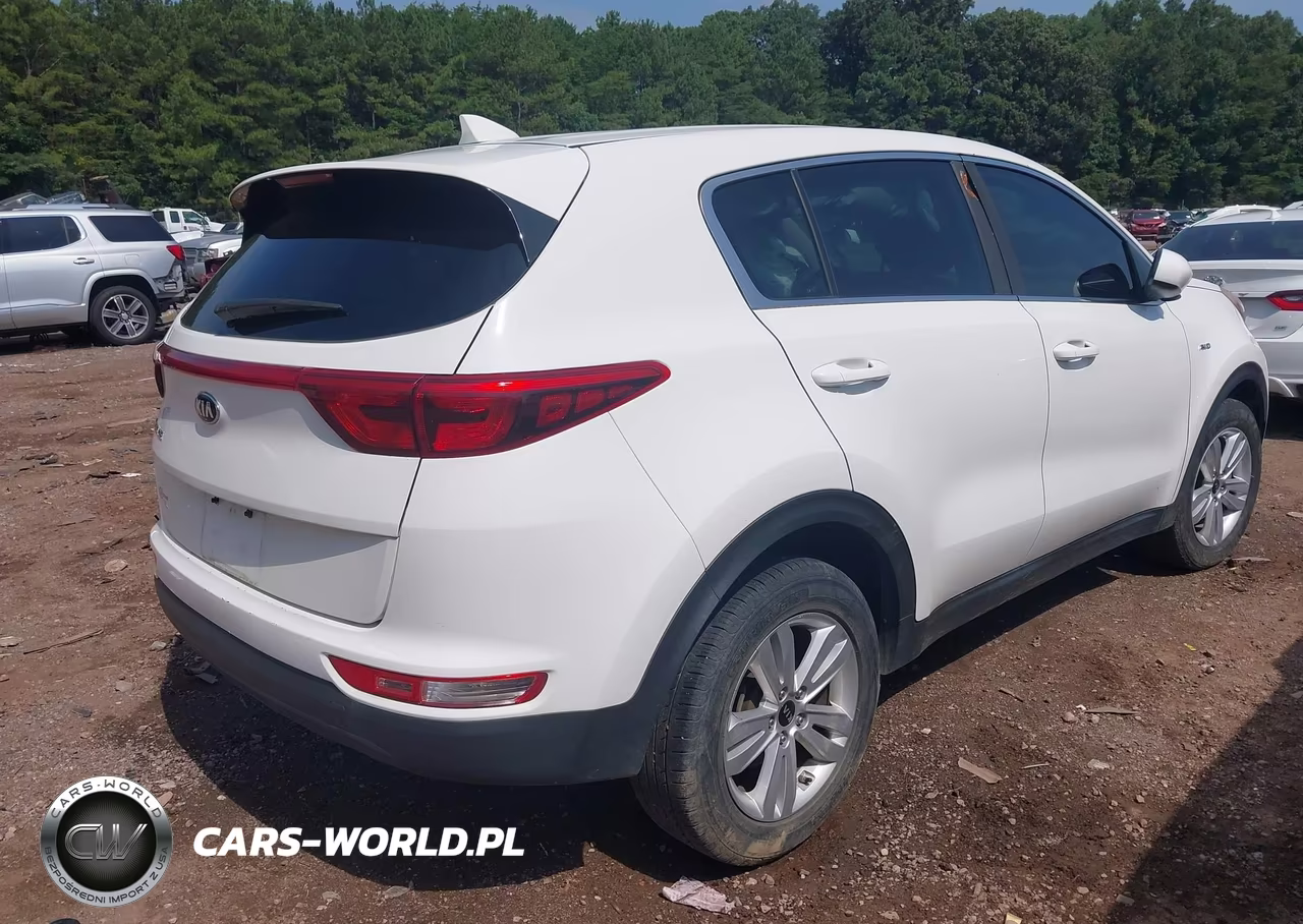 2018 Kia Sportage Lx VIN:KNDPMCAC7J7346603 - 4