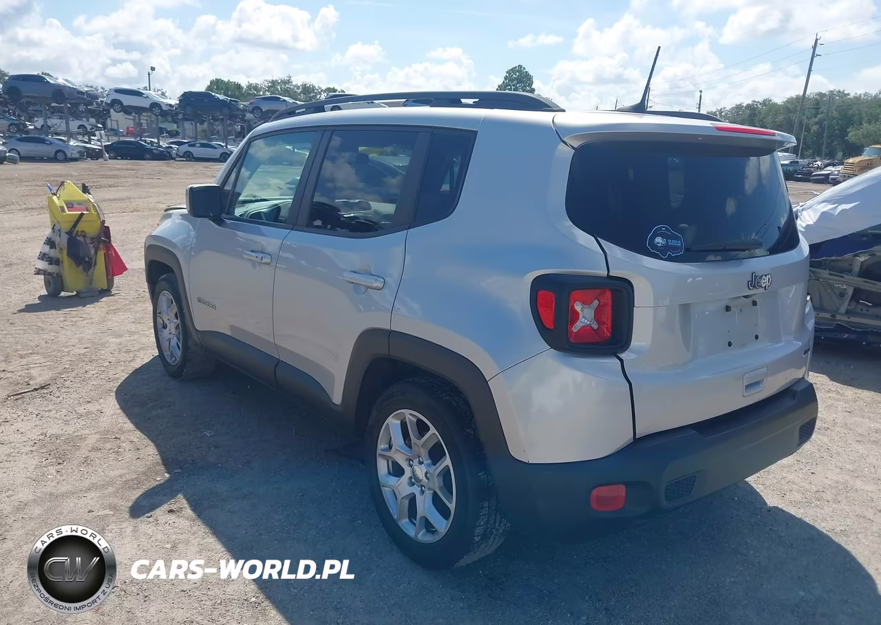 2018 Jeep Renegade Latitude Fwd VIN:ZACCJABB8JPH27607 - 3