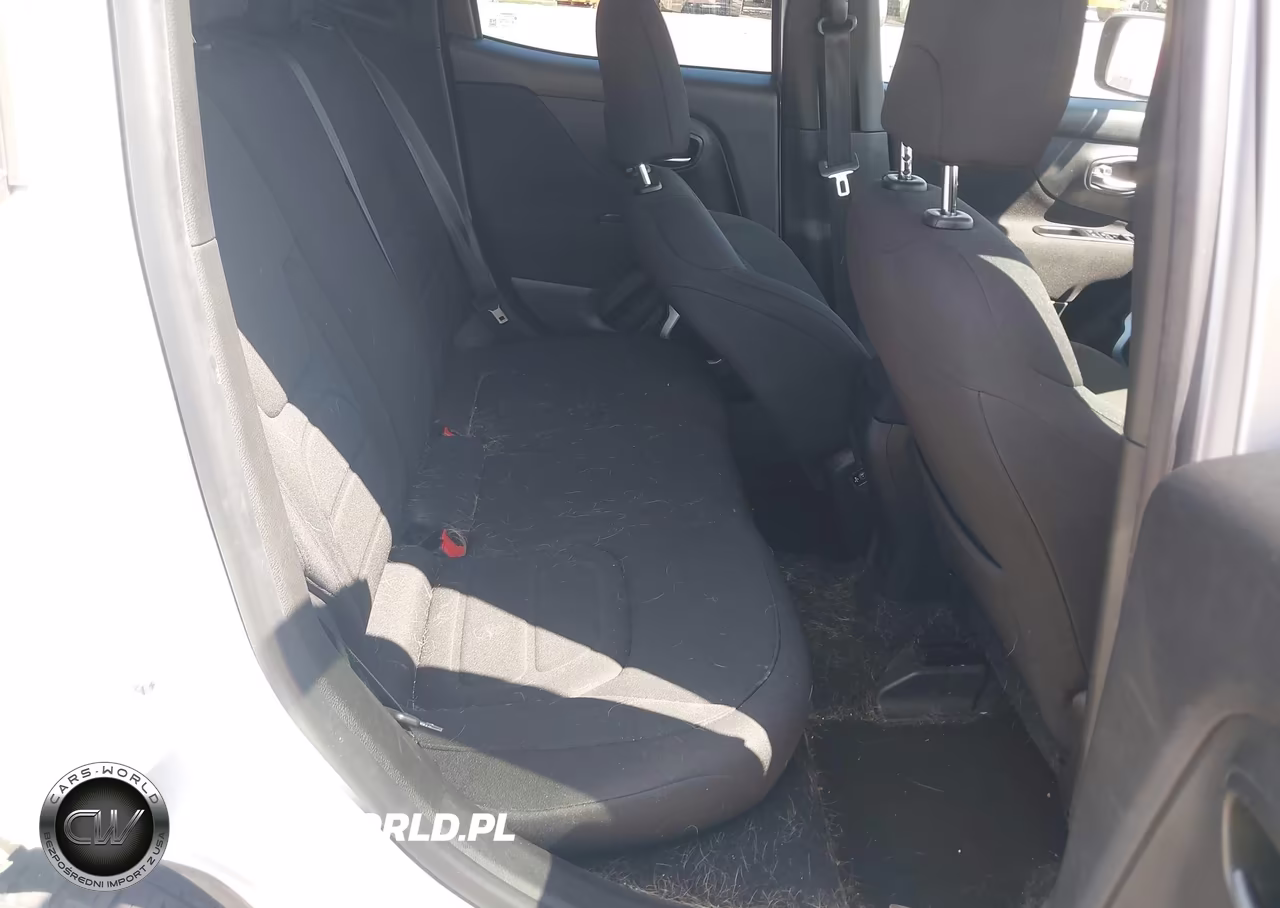 2018 Jeep Renegade Latitude Fwd VIN:ZACCJABB8JPH27607 - 8