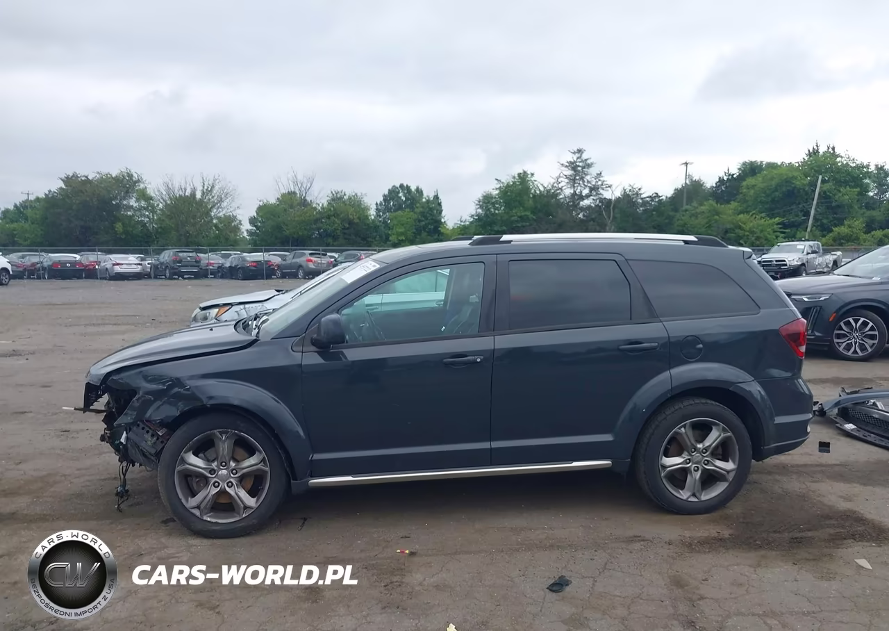 2017 Dodge Journey Crossroad Plus VIN:3C4PDCGG5HT625676 - 15