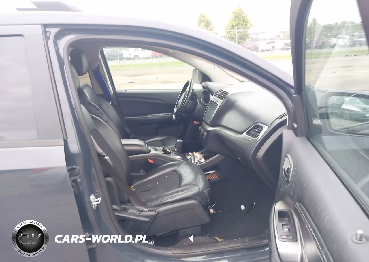 2017 Dodge Journey Crossroad Plus VIN:3C4PDCGG5HT625676 - 5