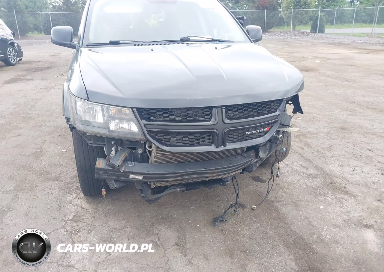 2017 Dodge Journey Crossroad Plus VIN:3C4PDCGG5HT625676 - 6