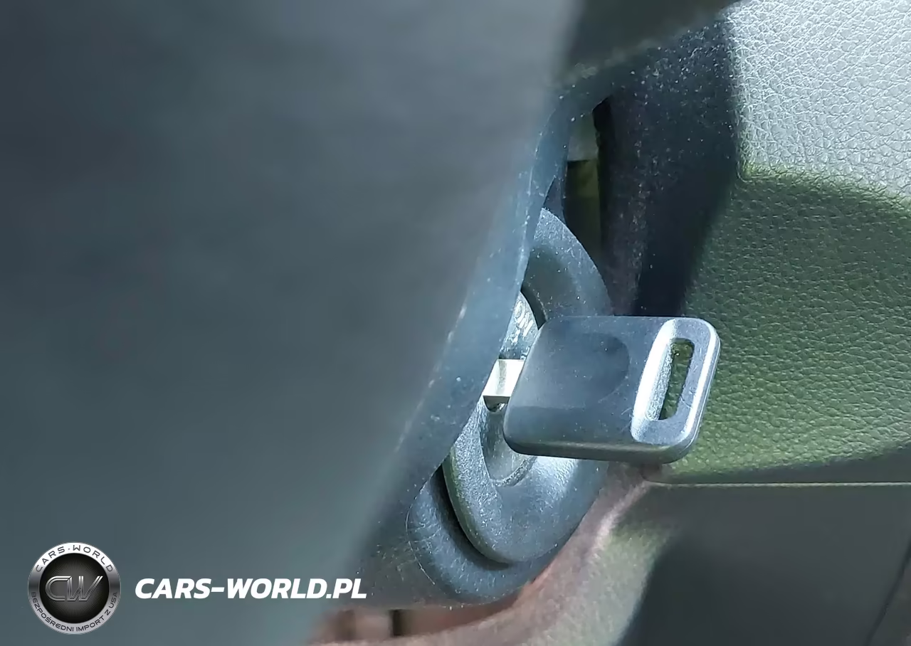 2010 Nissan Versa 1.6 VIN:3N1CC1AP9AL379707 - 11