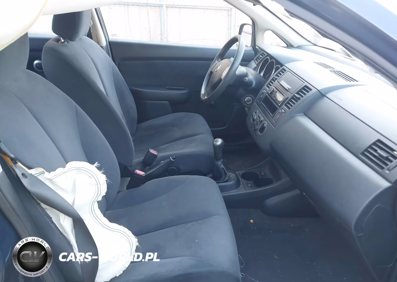2010 Nissan Versa 1.6 VIN:3N1CC1AP9AL379707 - 5