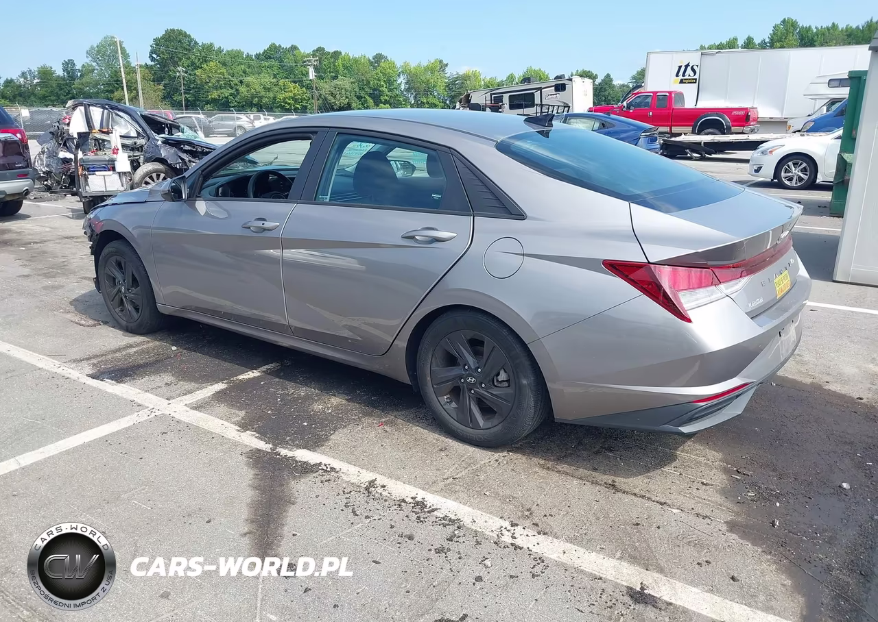 2022 Hyundai Elantra Sel VIN:KMHLM4AG4NU351669 - 3