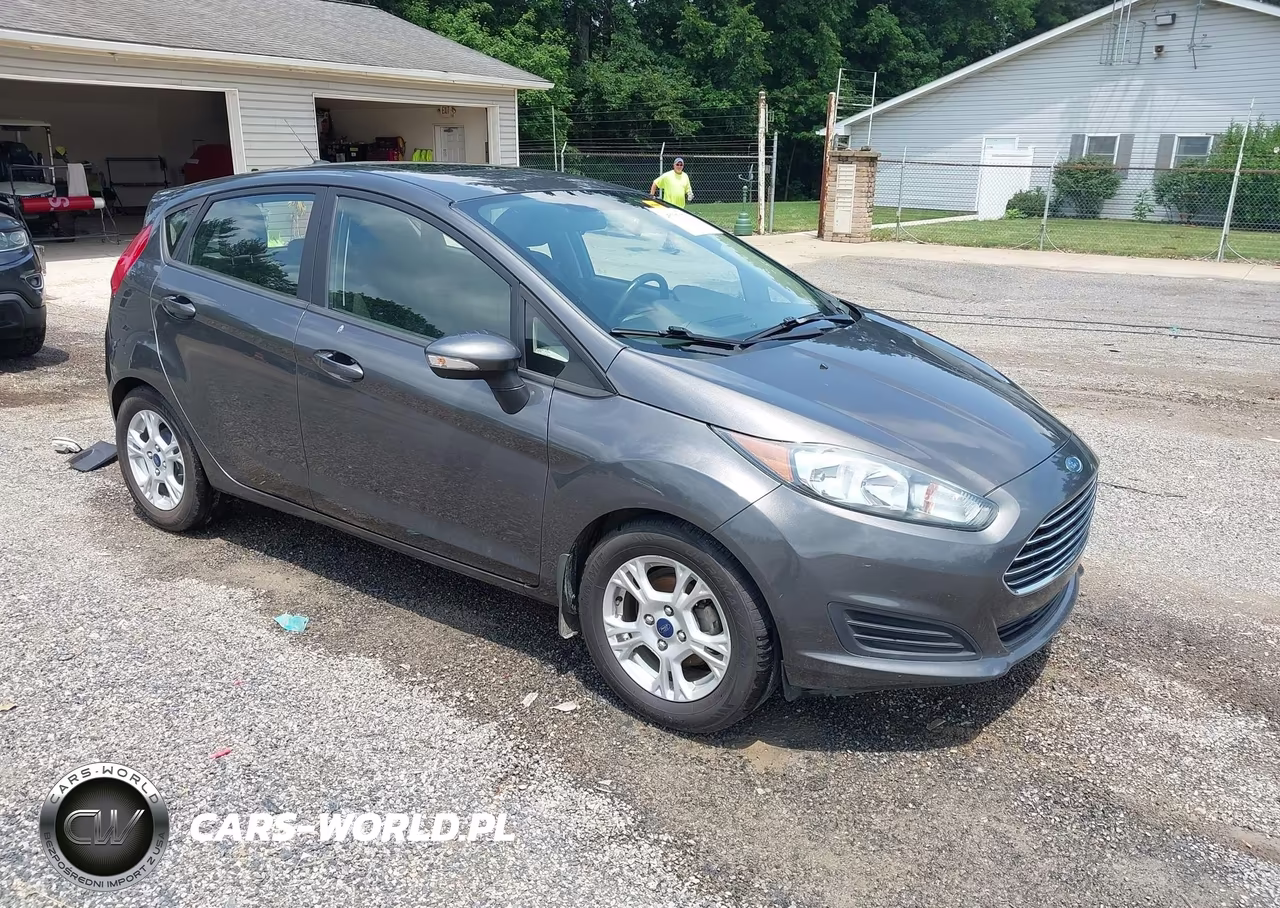 2015 Ford Fiesta Se – zdjęcie 1 z 18
