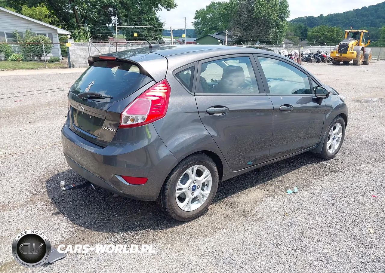 2015 Ford Fiesta Se VIN:3FADP4EJ1FM175648 - 4