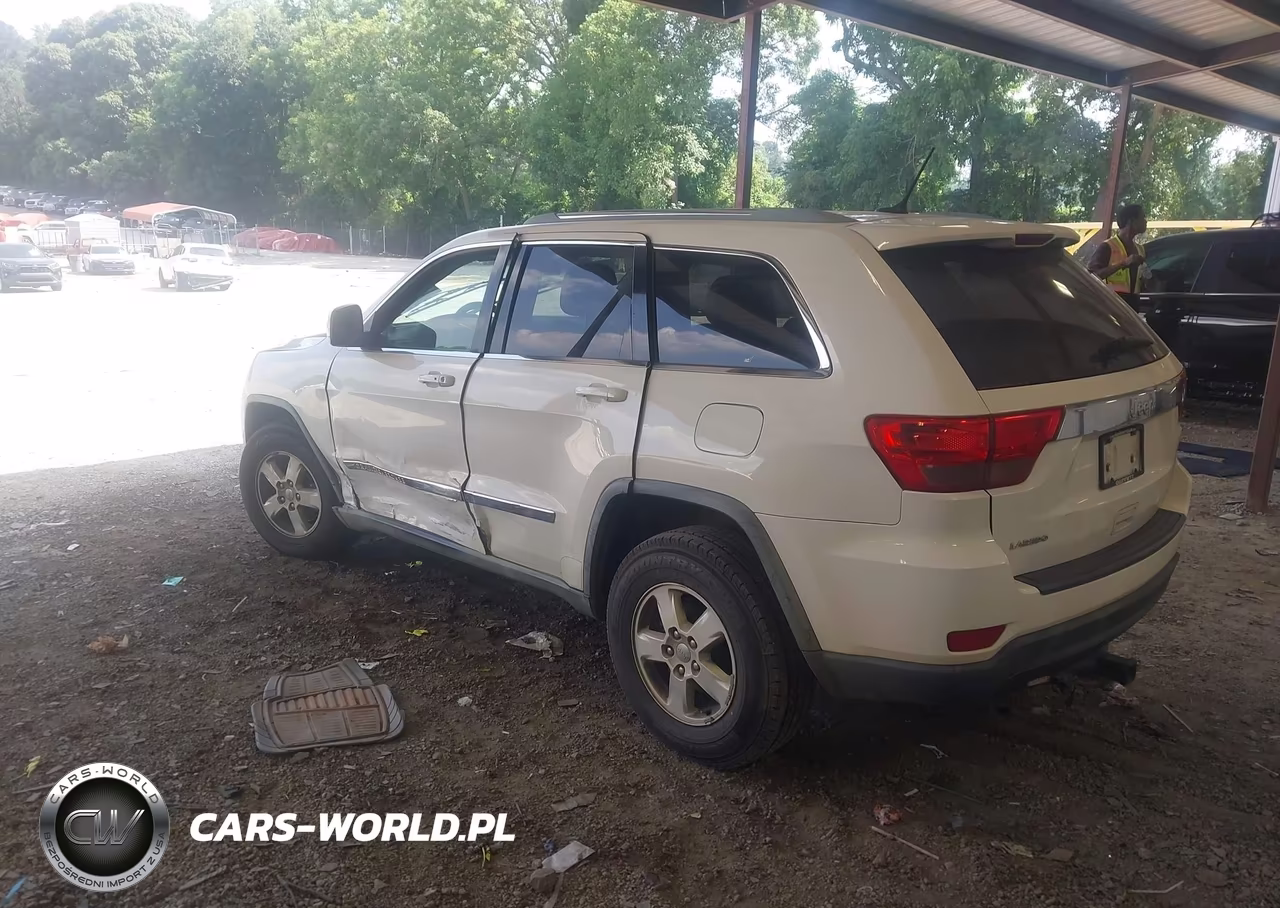 2012 Jeep Grand Cherokee Laredo VIN:1C4RJEAG3CC177416 - 3