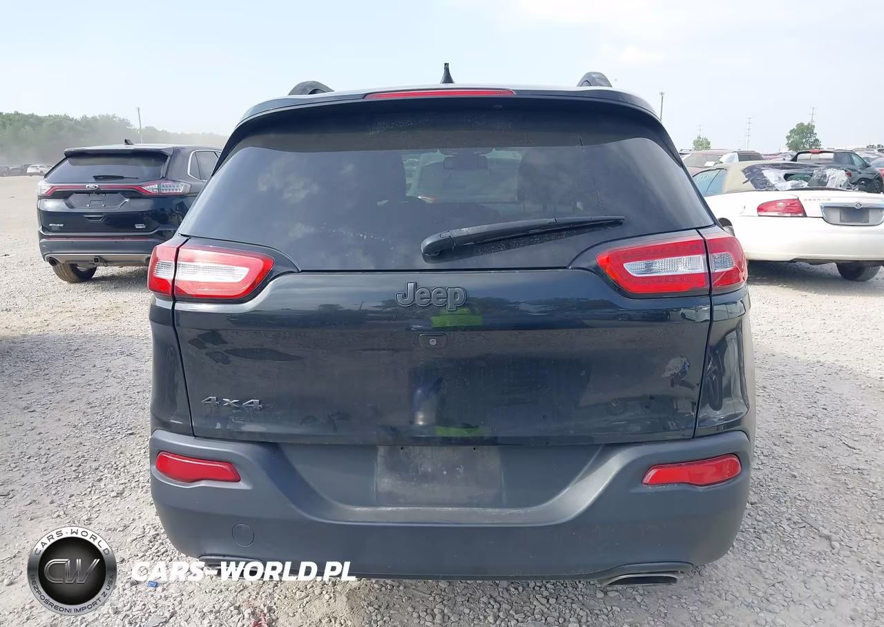 2016 Jeep Cherokee Latitude VIN:1C4PJMCS2GW145628 - 16