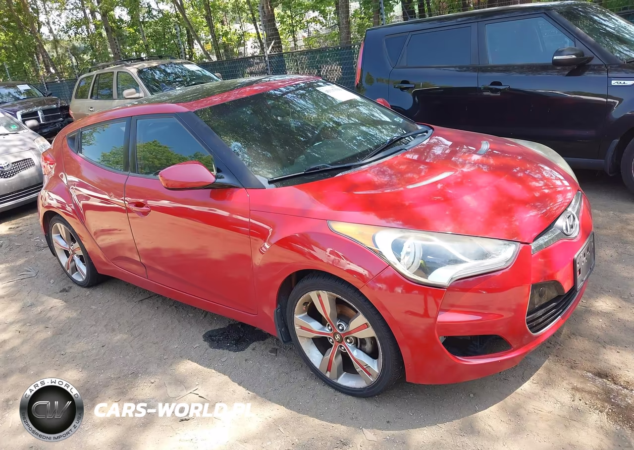 2013 Hyundai Veloster Base W-Black – zdjęcie 1 z 11