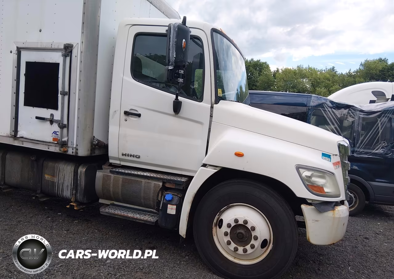 2013 Hino 258-268