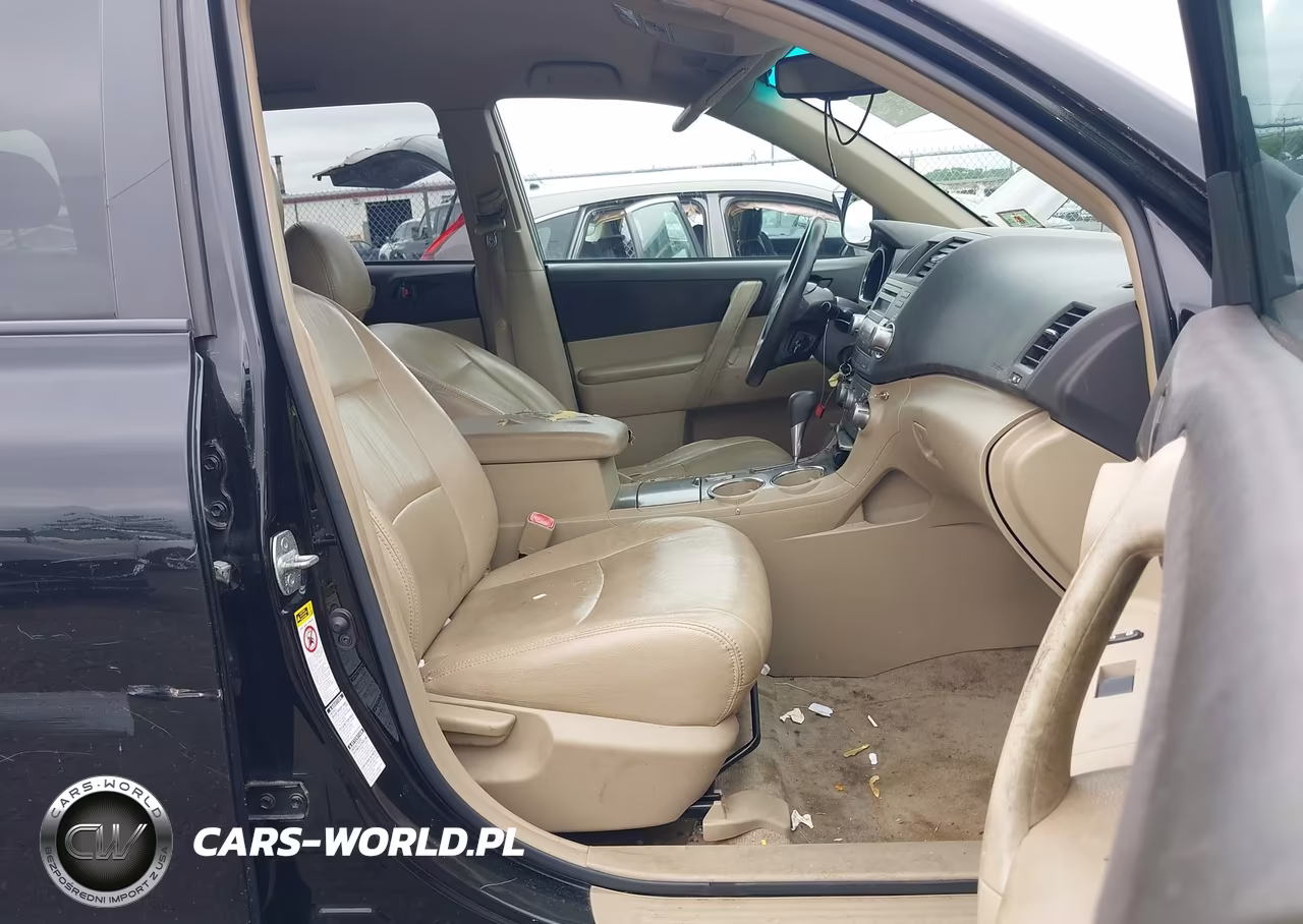 2010 Toyota Highlander Base V6 VIN:5TDBK3EH8AS007814 - 5