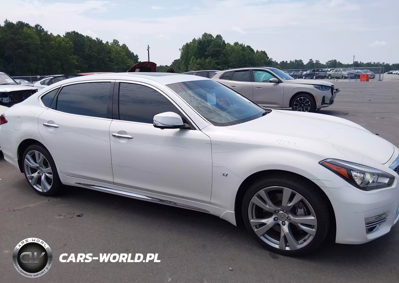 2019 Infiniti Q70L 3.7X Luxe VIN:JN1BY1PR7KM725203 - 13