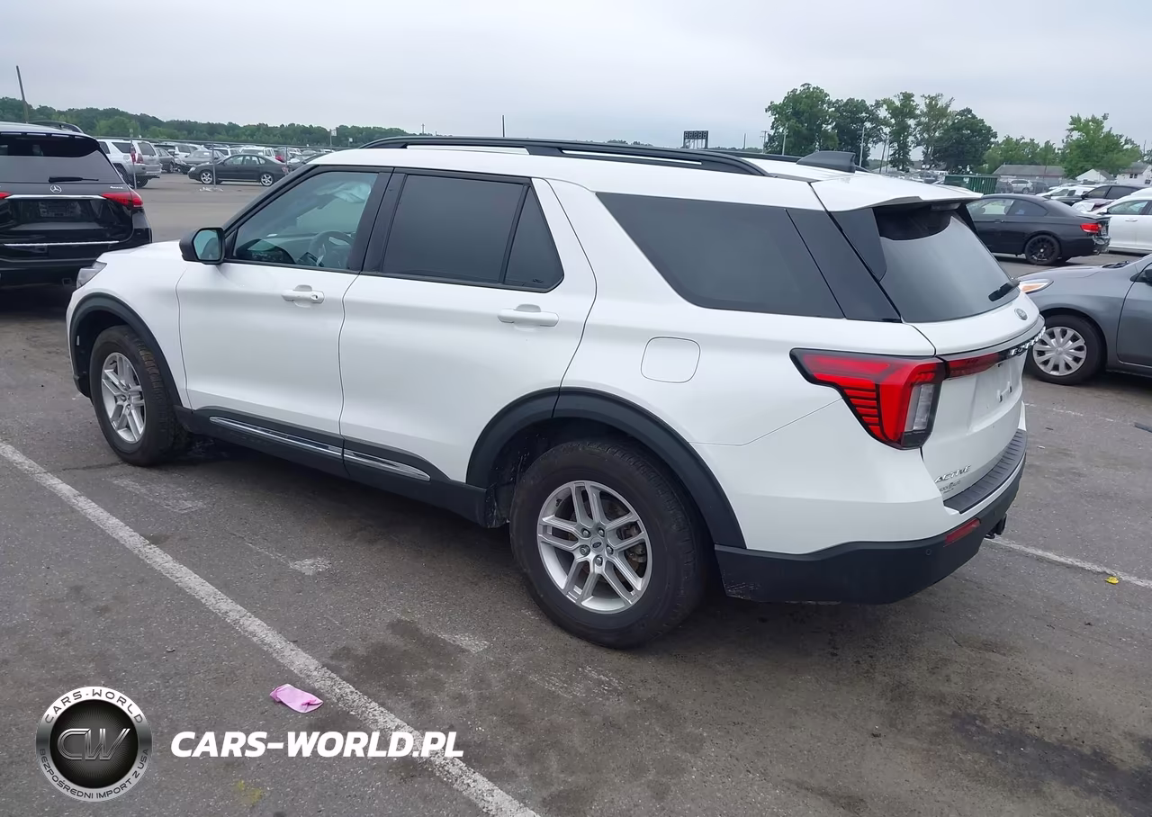 2025 Ford Explorer Active VIN:1FMUK8DH9SGB11386 - 3