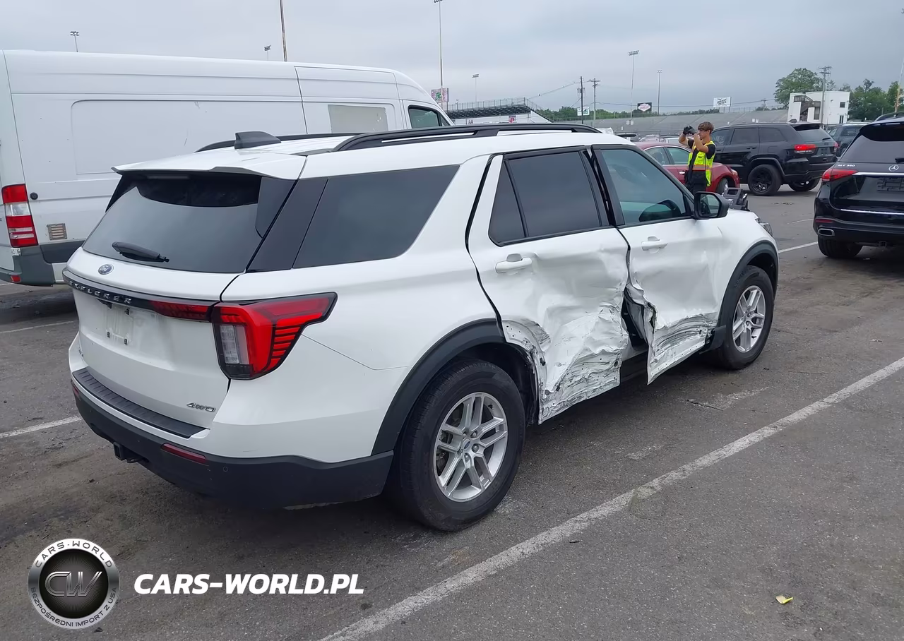 2025 Ford Explorer Active VIN:1FMUK8DH9SGB11386 - 4